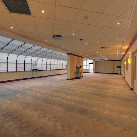 Holiday Inn Plainview-Long Island By Ihg Екстериор снимка