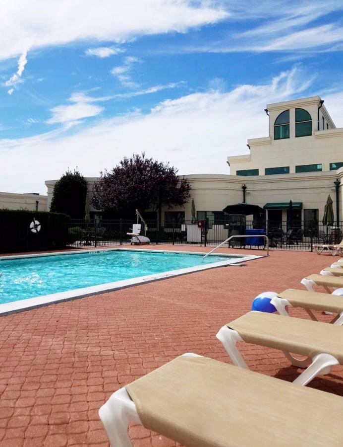 Holiday Inn Plainview-Long Island By Ihg Екстериор снимка