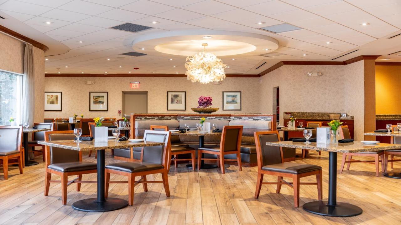 Holiday Inn Plainview-Long Island By Ihg Екстериор снимка