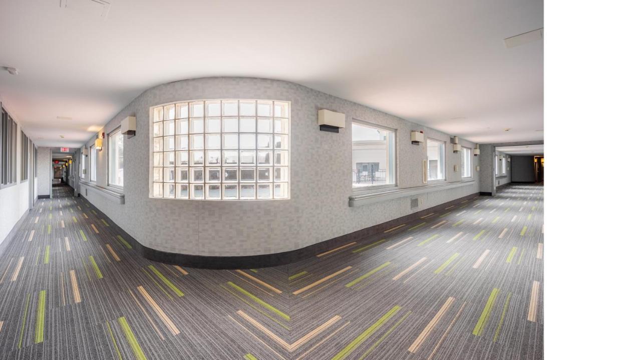 Holiday Inn Plainview-Long Island By Ihg Екстериор снимка