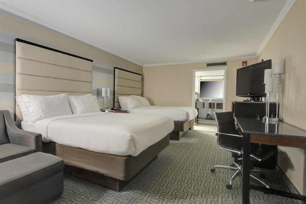 Holiday Inn Plainview-Long Island By Ihg Екстериор снимка