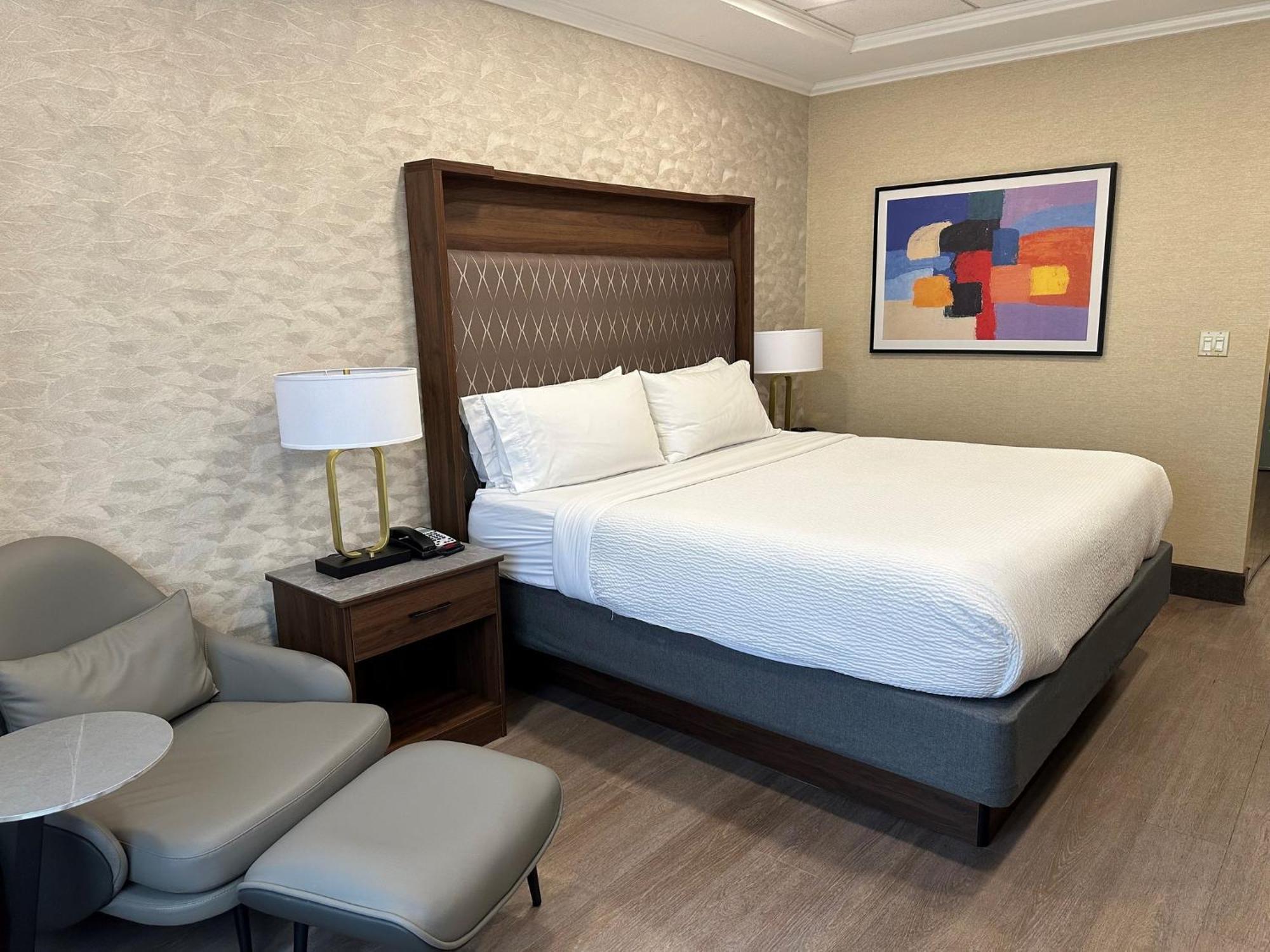 Holiday Inn Plainview-Long Island By Ihg Екстериор снимка